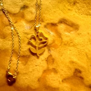 18k Gold Plated Rose Necklace